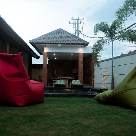 Aghasvina Guest House Canggu Eksteriør billede