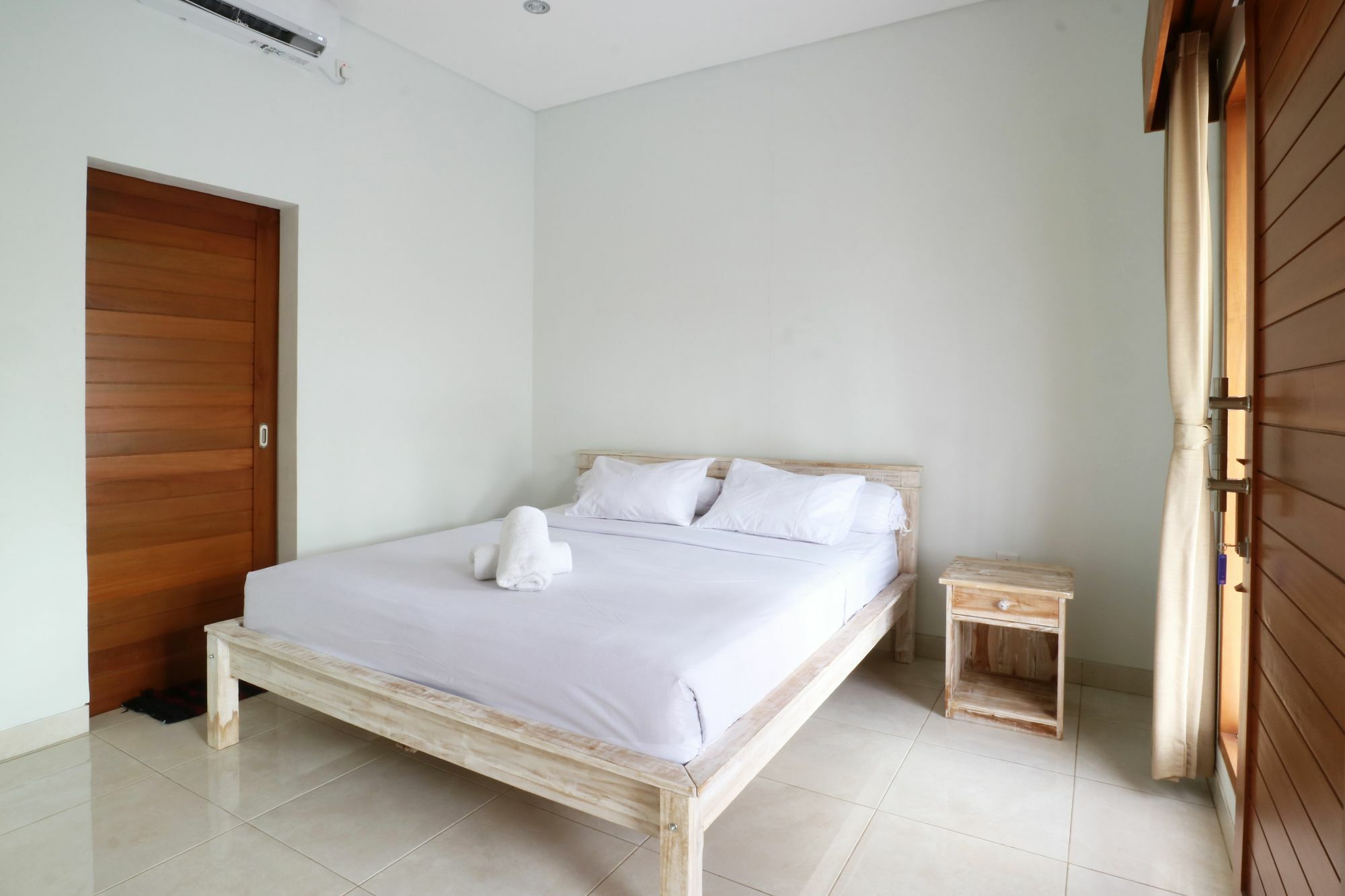Aghasvina Guest House Canggu Eksteriør billede